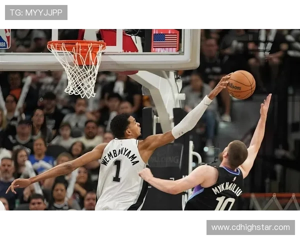 鹈鹕与马刺精彩对决全场录像回放及精彩瞬间分析